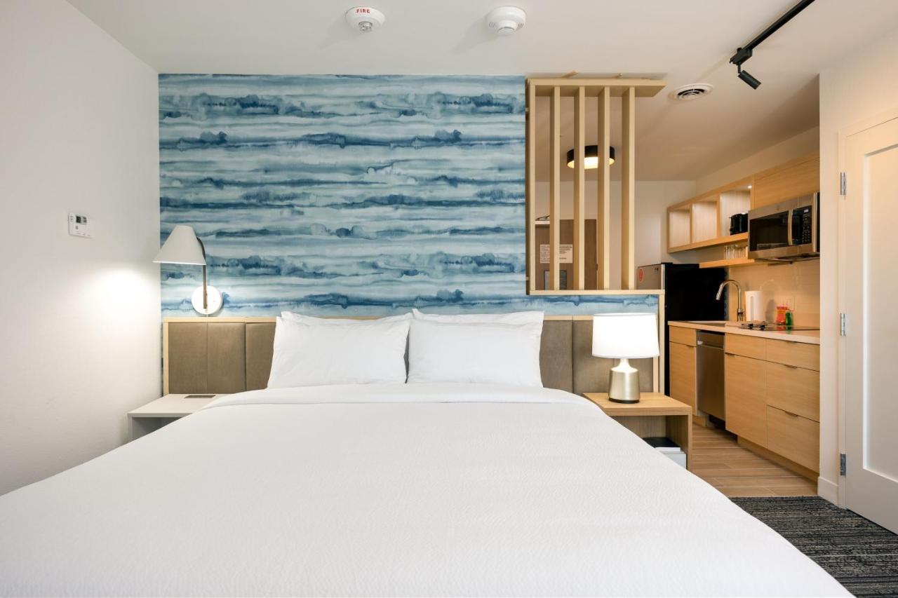 Towneplace Suites By Marriott Canton Riverstone Parkway Екстериор снимка