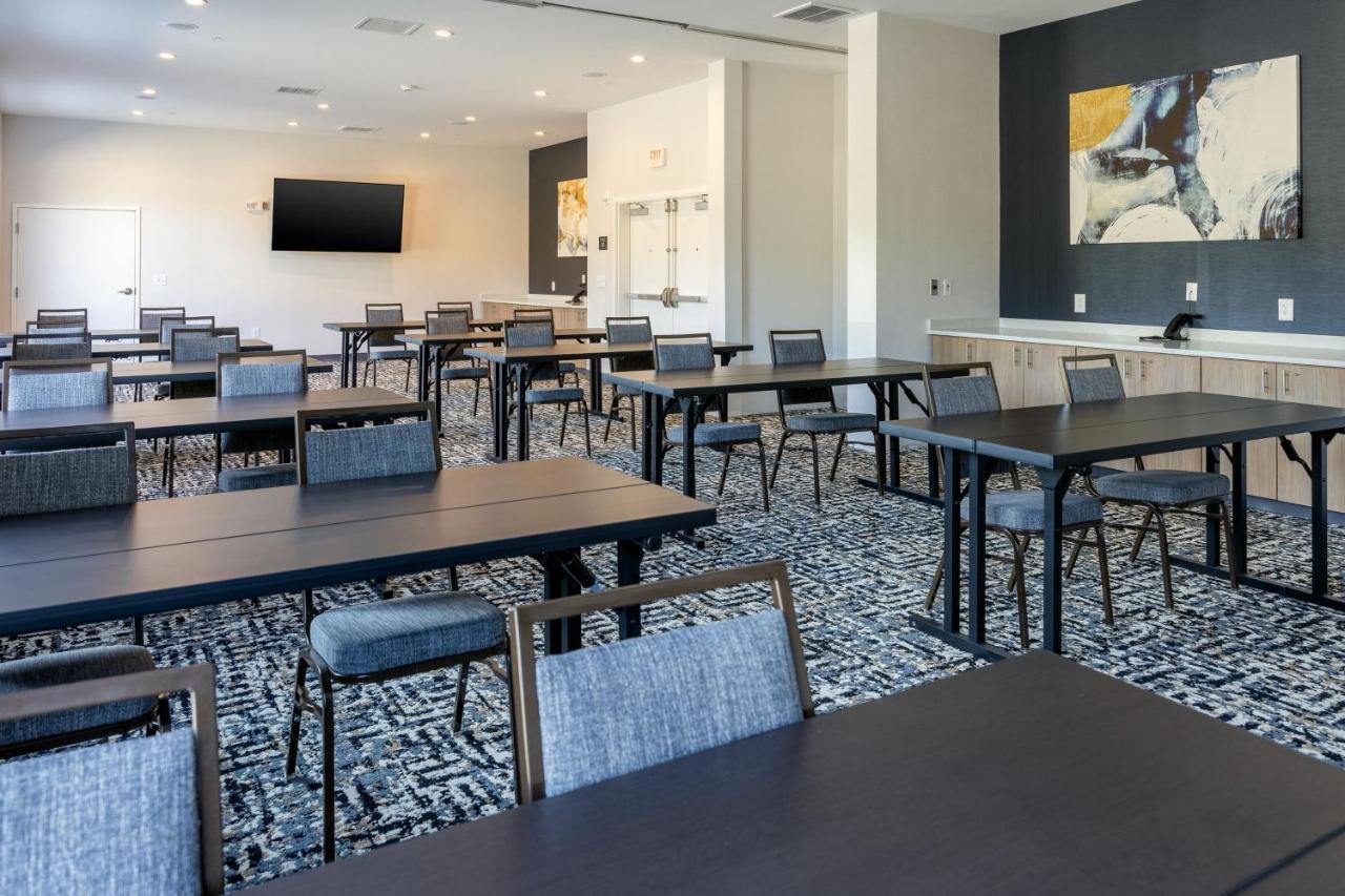 Towneplace Suites By Marriott Canton Riverstone Parkway Екстериор снимка