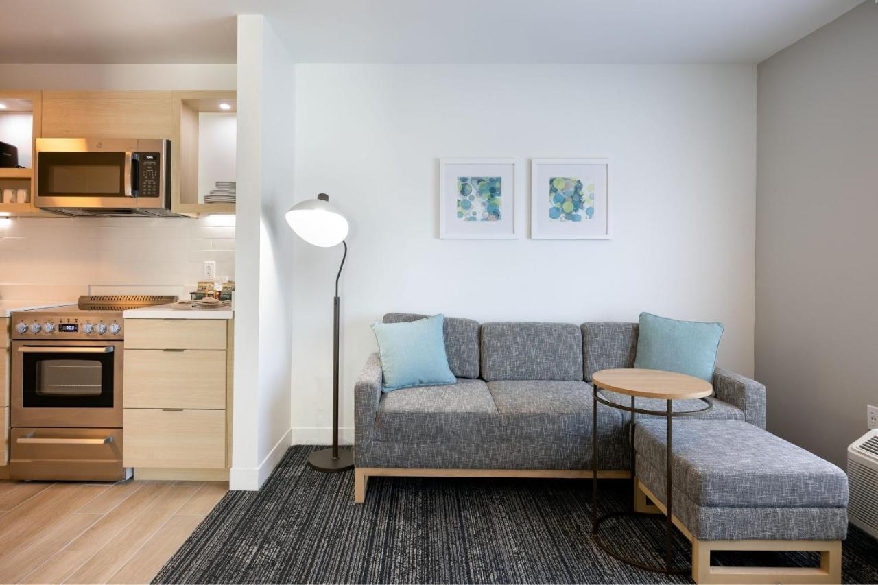 Towneplace Suites By Marriott Canton Riverstone Parkway Екстериор снимка