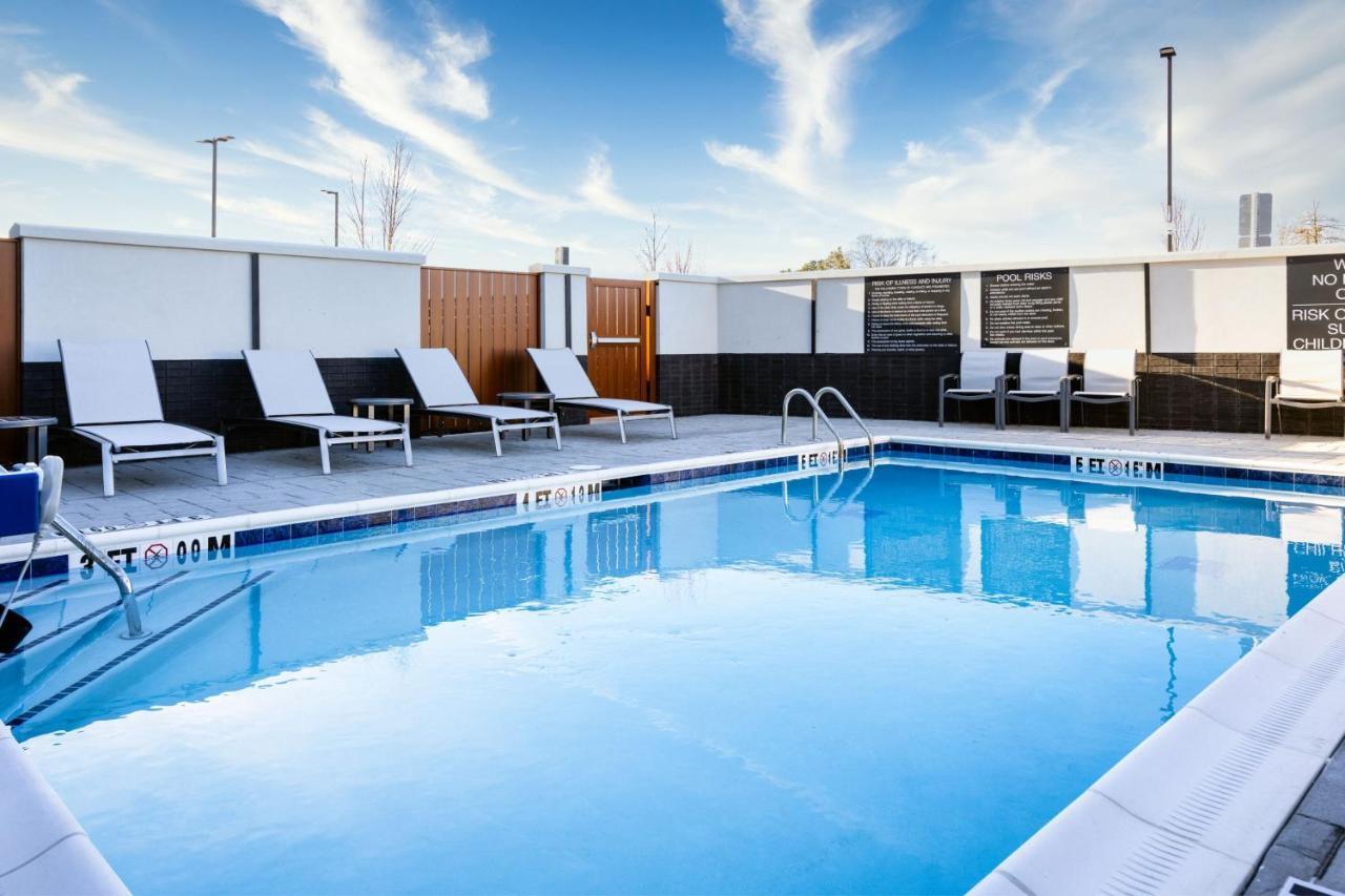 Towneplace Suites By Marriott Canton Riverstone Parkway Екстериор снимка